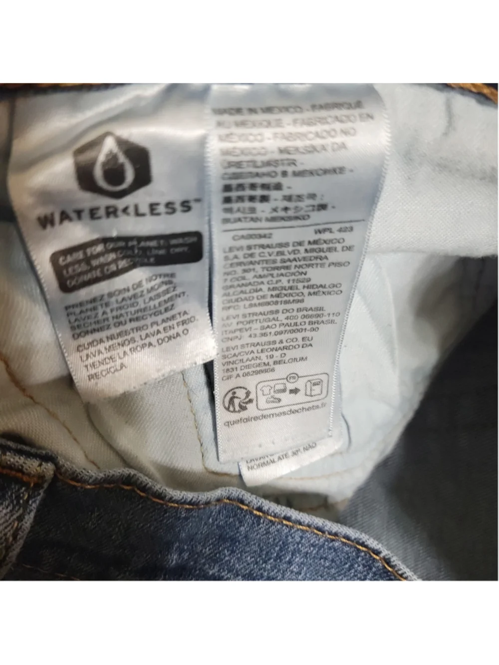 Levis levi 559
